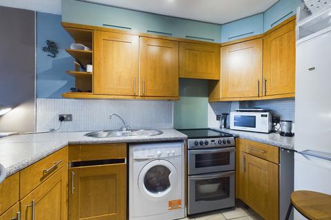 1 bedroom flat for sale - Park View Court, Eaton Avenue, High Wycombe, Buckinghamshire