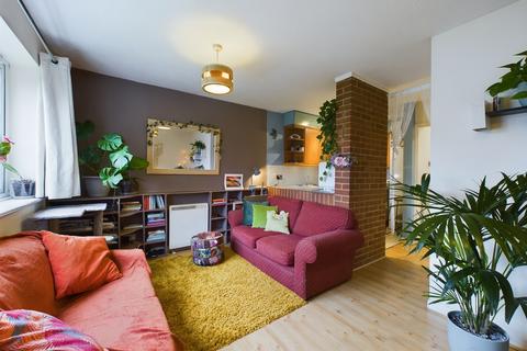 1 bedroom flat for sale, Park View Court, Eaton Avenue, High Wycombe, Buckinghamshire