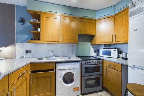 1 bedroom flat for sale, Park View Court, Eaton Avenue, High Wycombe, Buckinghamshire