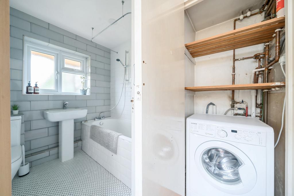 Bathroom/Utility