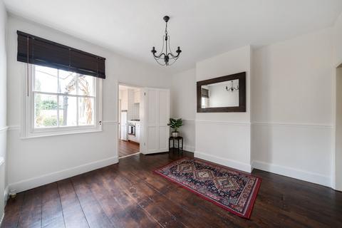 2 bedroom semi-detached house for sale - Alfred Road, Kingston Upon Thames, KT1