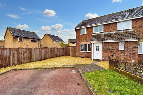 3 bedroom semi-detached house for sale, Blackthorn Close, Thetford