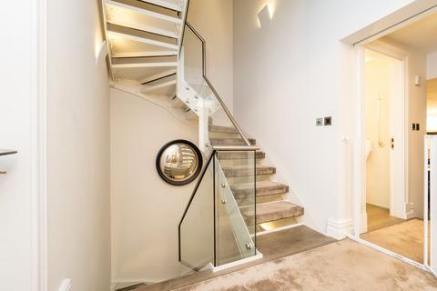 5 bedroom terraced house for sale, Queen's Gate Mews, South Kensington, SW7
