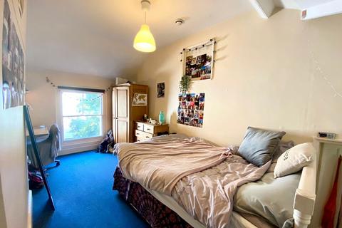 4 bedroom end of terrace house to rent - Hampton Road, Redland, Bristol