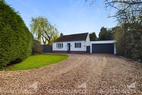 4 bedroom detached bungalow for sale, New Road , Norton