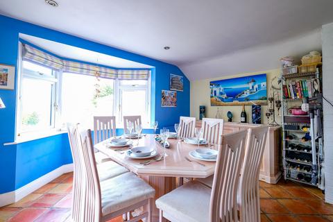 30 Farley Road, Derby, DE23 6BX