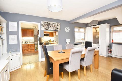 3 bedroom detached house for sale - Spacey Houses, Harrogate