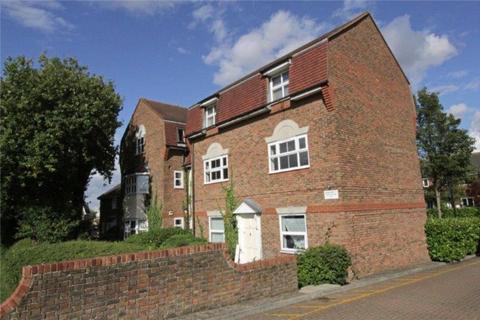 2 bedroom apartment to rent - Blackthorn Court, Langdon Hills, Essex, SS16 6TJ