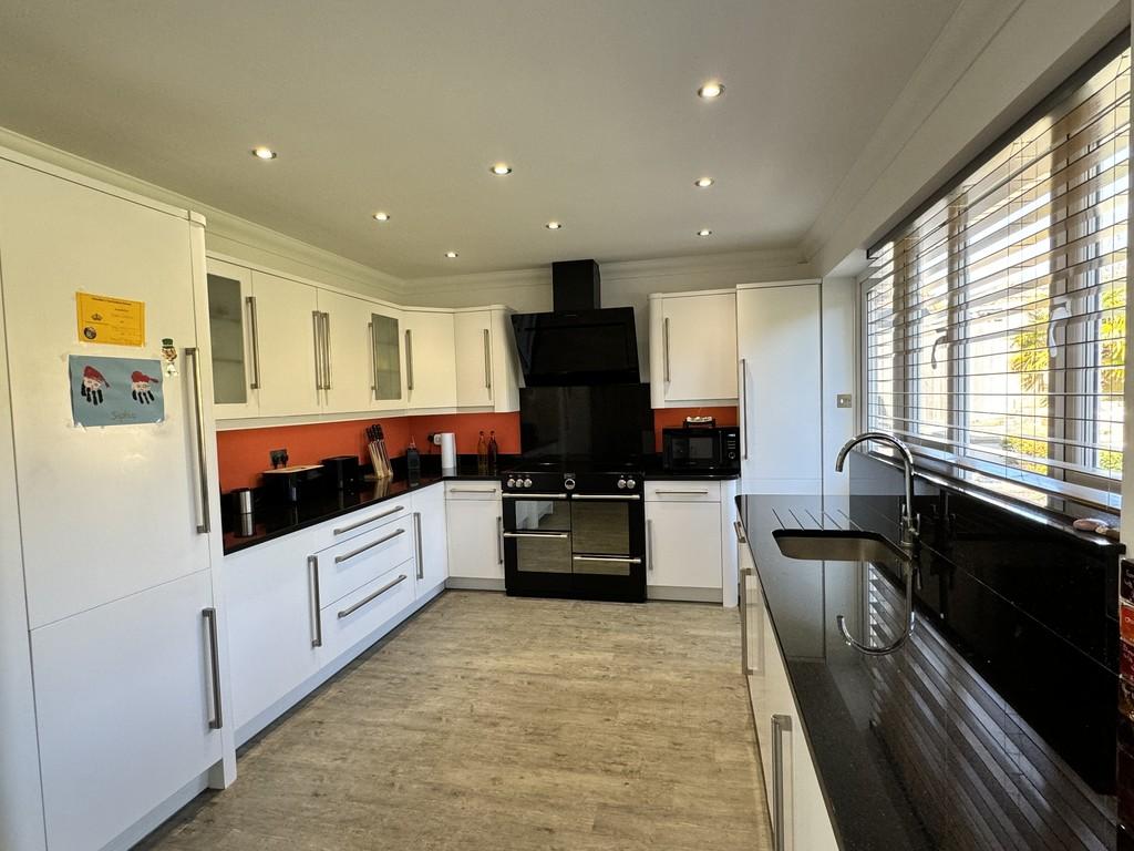 Old Wareham Road, Beacon Hill 4 bed detached house for sale £625,000
