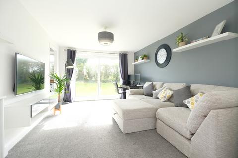1 bedroom ground floor flat for sale - Dyke Drive, Orpington