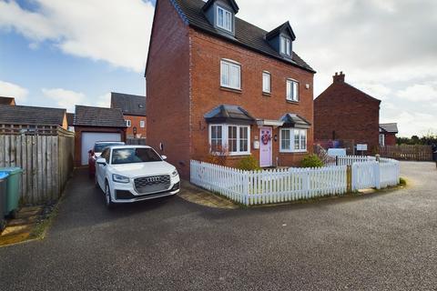 4 bedroom detached house for sale, Green Howards Road, Chester