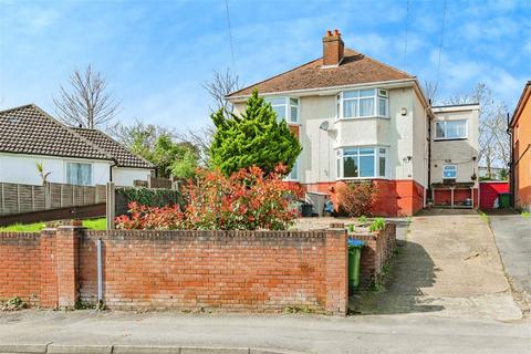 3 bedroom semi-detached house for sale - Middle Road, Southampton SO19
