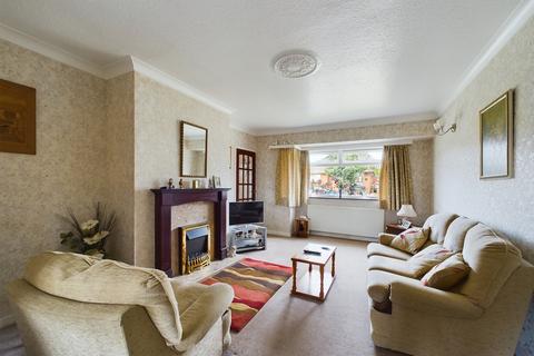 29 Cotswold Crescent, Whiston, Rotherham, S60 4AU