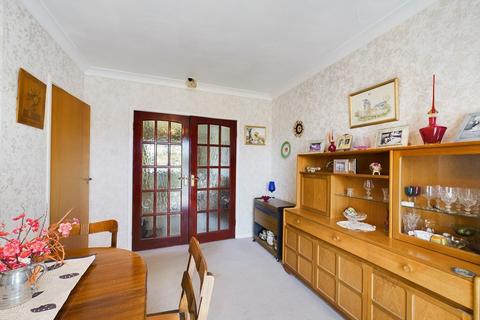 29 Cotswold Crescent, Whiston, Rotherham, S60 4AU