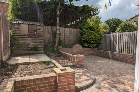 16 Chapelfield Crescent, Thorpe Hesley, Rotherham, S61 2TP