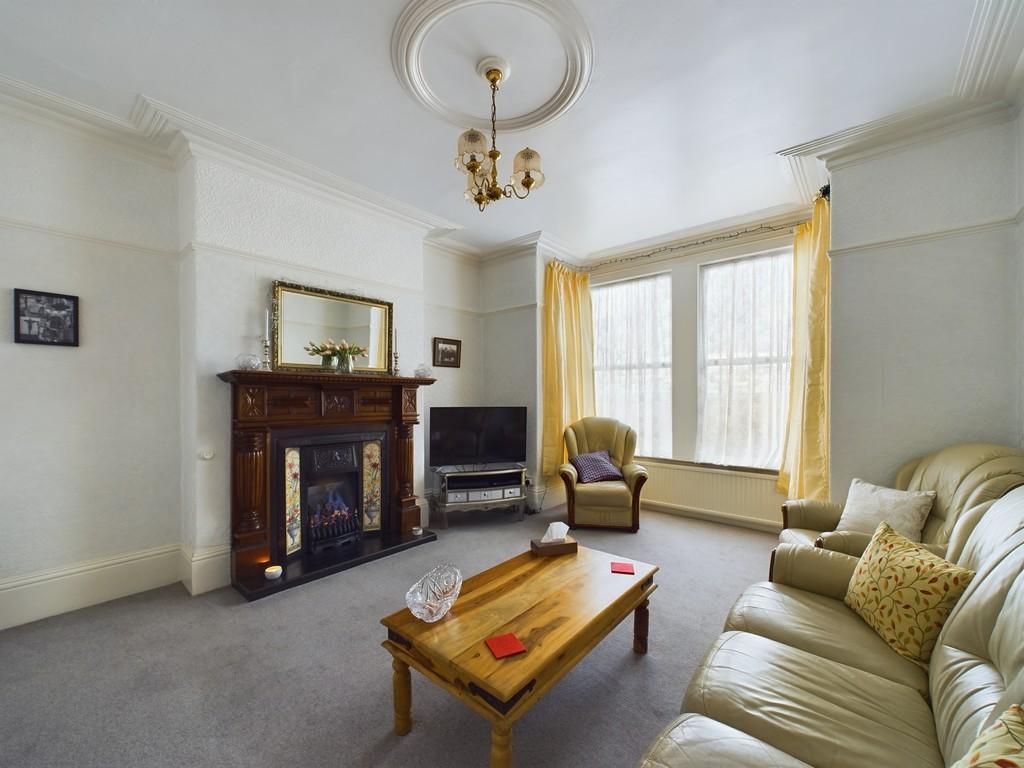 Broom Road, Broom 5 bed semidetached house for sale £300,000