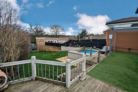 1 Cotswold Crescent, Whiston, Rotherham, S60 4AU