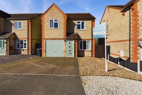 3 bedroom detached house for sale, Saddletree View, Mastin Moor