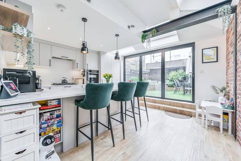 4 bedroom house for sale - Latchmere Road, Battersea, London, SW11