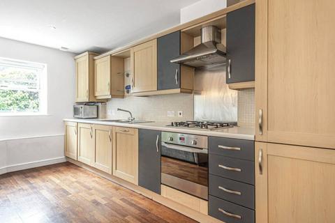 2 bedroom flat to rent, Jeffreys Road, Stockwell, SW4