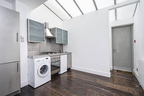 2 bedroom house to rent, Sidney Grove, Angel, London, EC1V