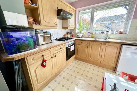 3 bedroom semi-detached house for sale, Stratton Drive, Brackley