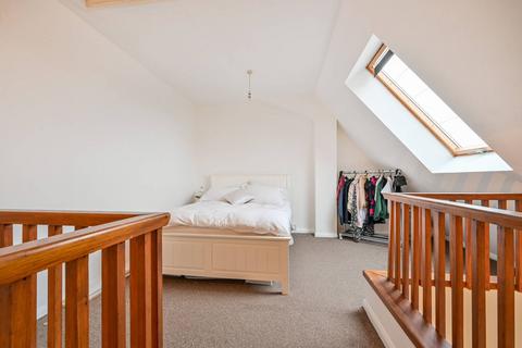 1 bedroom flat for sale - Hodgson Gardens, Burpham, Guildford, GU4