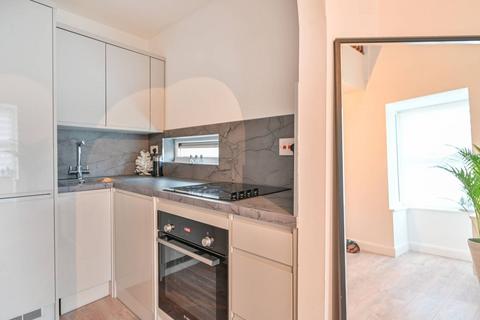 1 bedroom flat for sale, Hodgson Gardens, Burpham, Guildford, GU4