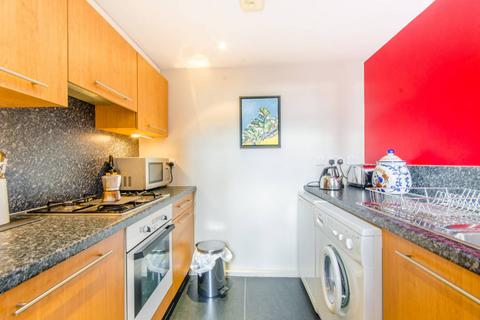 1 bedroom flat to rent, Pentonville Road, Angel, London, N1