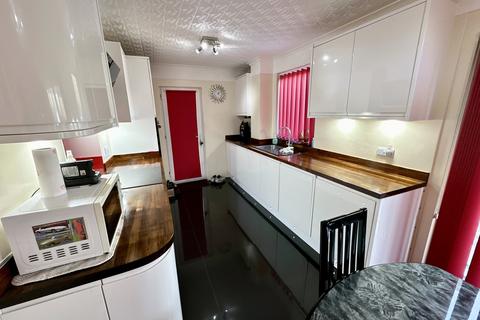 3 bedroom semi-detached house for sale, Bramford Lane, Ipswich IP1