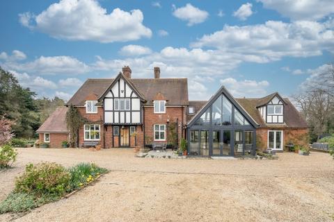 6 bedroom detached house for sale, Norwich