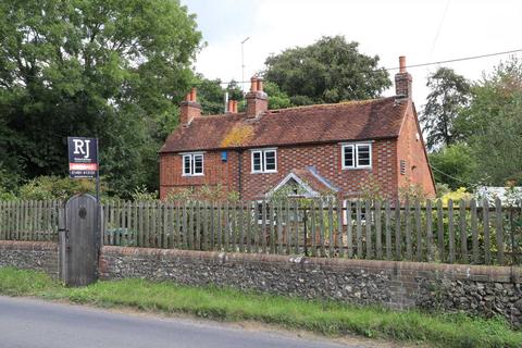 4 bedroom cottage for sale, Peppard Road, Reading RG4