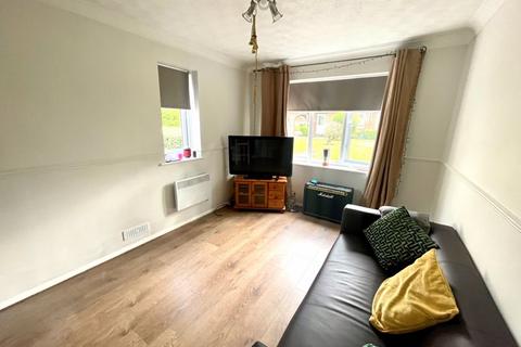 1 bedroom apartment for sale, Hazel Gardens, Sawbridgeworth