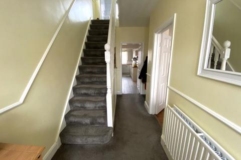 3 bedroom semi-detached house for sale, Shanklin Drive, Weddington, Nuneaton