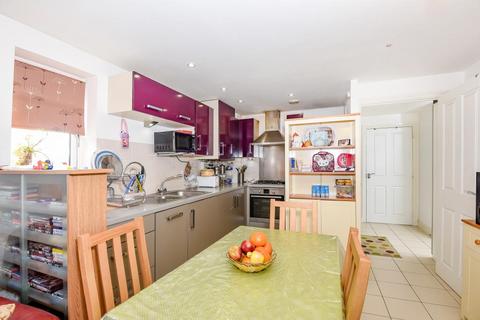 2 bedroom flat for sale, Langley,  Berkshire,  SL3