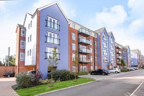 2 bedroom flat for sale, Langley,  Berkshire,  SL3