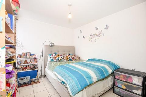 2 bedroom flat for sale, Langley,  Berkshire,  SL3