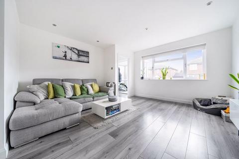 55 Faesten Way, Bexley, DA5 2JB