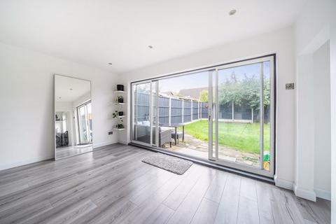 55 Faesten Way, Bexley, DA5 2JB