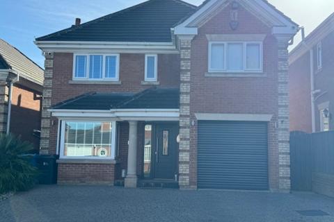 4 bedroom detached house for sale, 23 Clearview Close