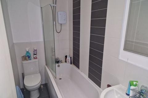 11 Ash View, Leeds, LS6 3JH