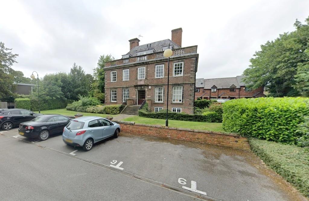 1 bed apartment in Newton parking