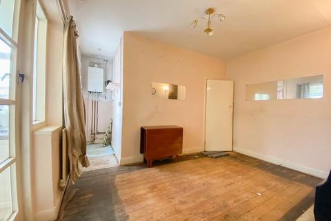 3 bedroom semi-detached house for sale - Three Tuns Lane, Wolverhampton