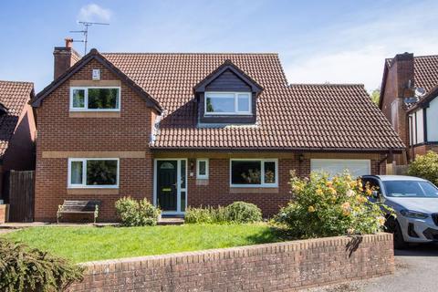 4 bedroom detached house for sale, Rookery Close, Sully