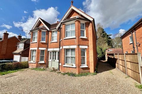 4 bedroom detached house for sale, Connaught Road, Woking GU24