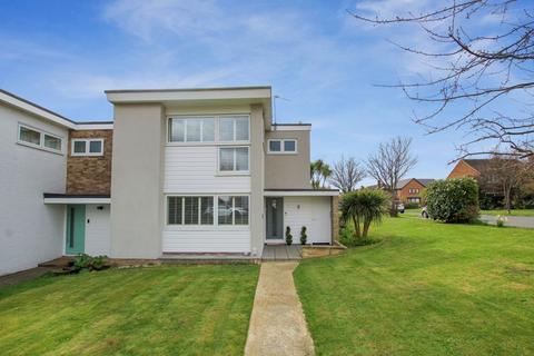 3 bedroom detached house for sale, The North Glade, Bexley