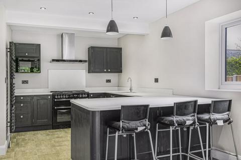 The Coach House Guildford Road, Effingham, Leatherhead, KT24 5QA