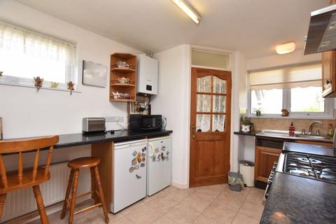 2 bedroom detached bungalow for sale - Tretherras Road, Newquay TR7