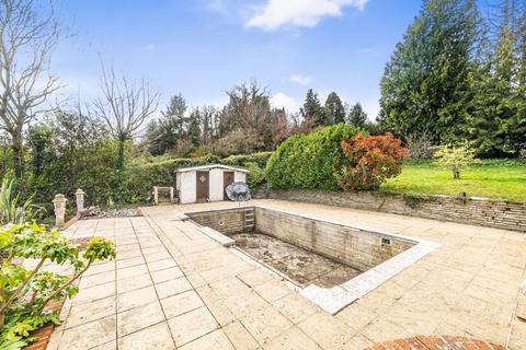 82 Woodcote Valley Road, Purley, CR8 3BE