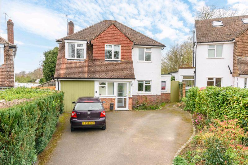 The Lorne, Bookham 3 bed detached house for sale £775,000